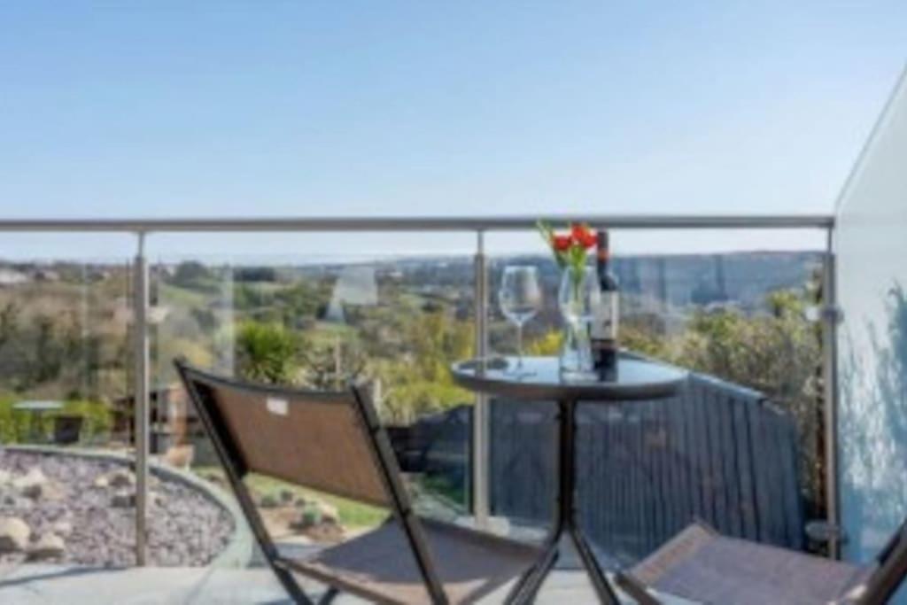 The View At 52, Whitby Lejlighed Eksteriør billede